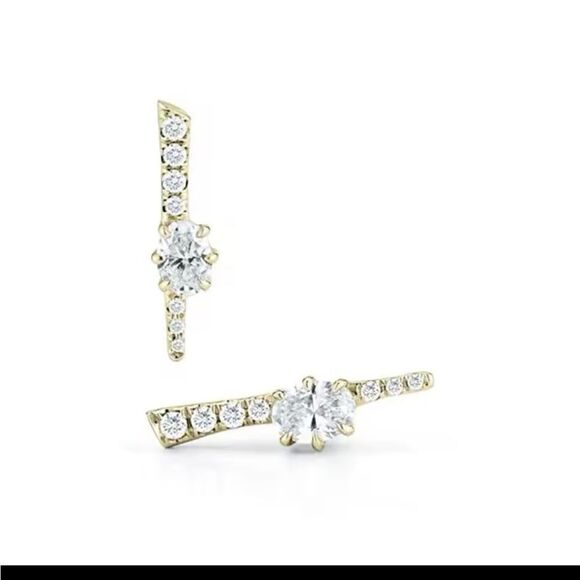 Elegant Gold and crystal Earrings - Picture 1 of 2